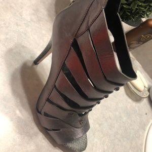 Shoes OFFERS WELCOME